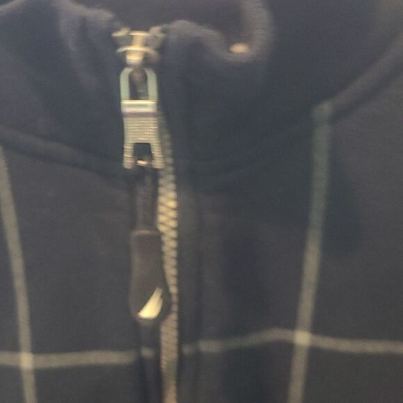 Medium Naitica Long Sleeve Pullover - Picture 3 of 5